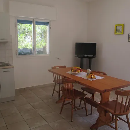 Lucia Holiday home *