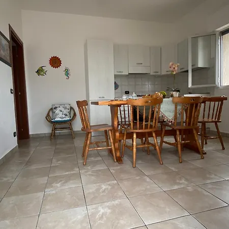 Lucia Holiday home